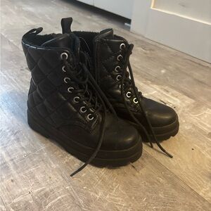Girl’s Black Winter Lace-Up Boots